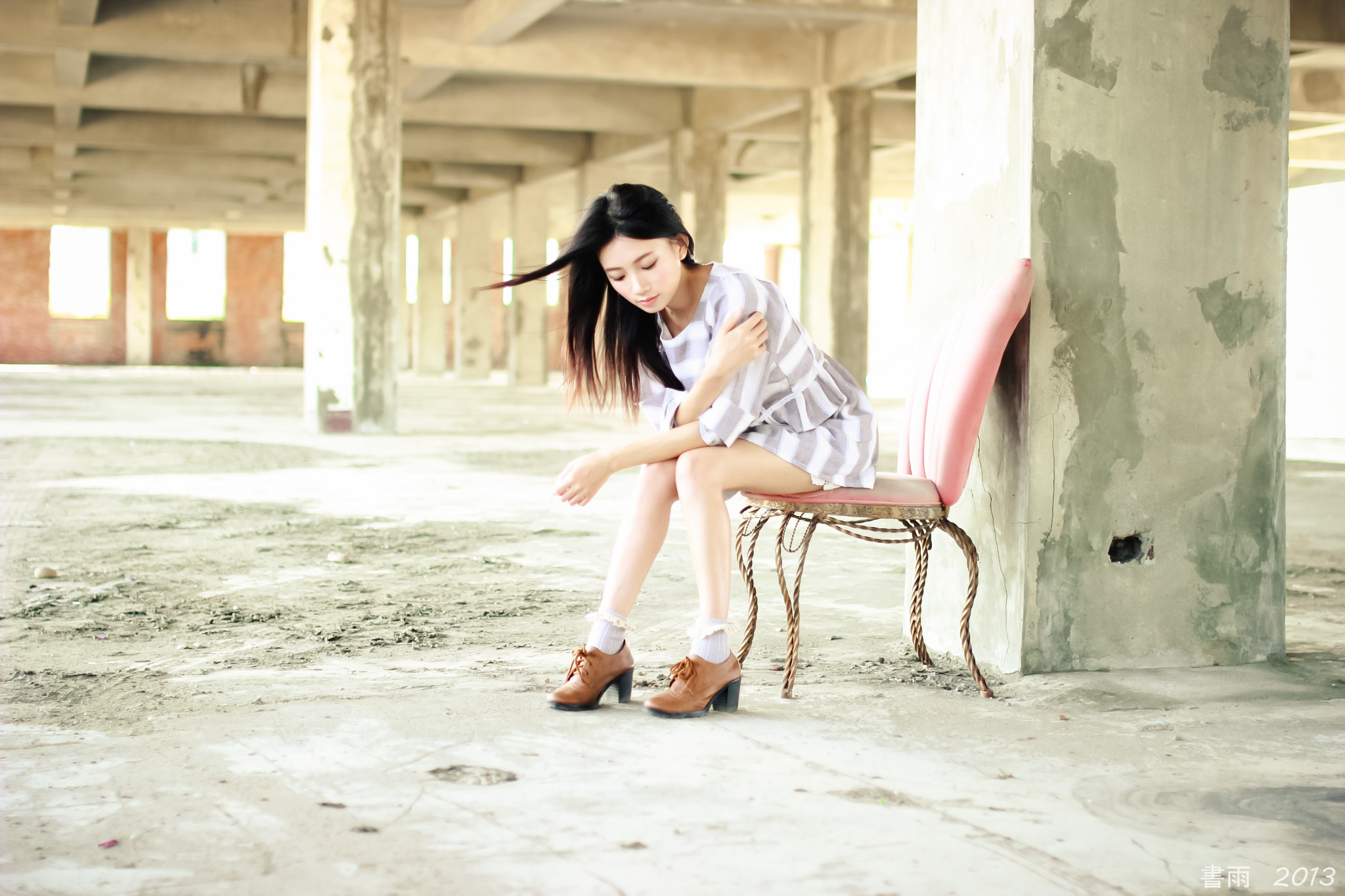 [Beautyleg番外篇]2013-10-12 可艾彰滨废墟外拍